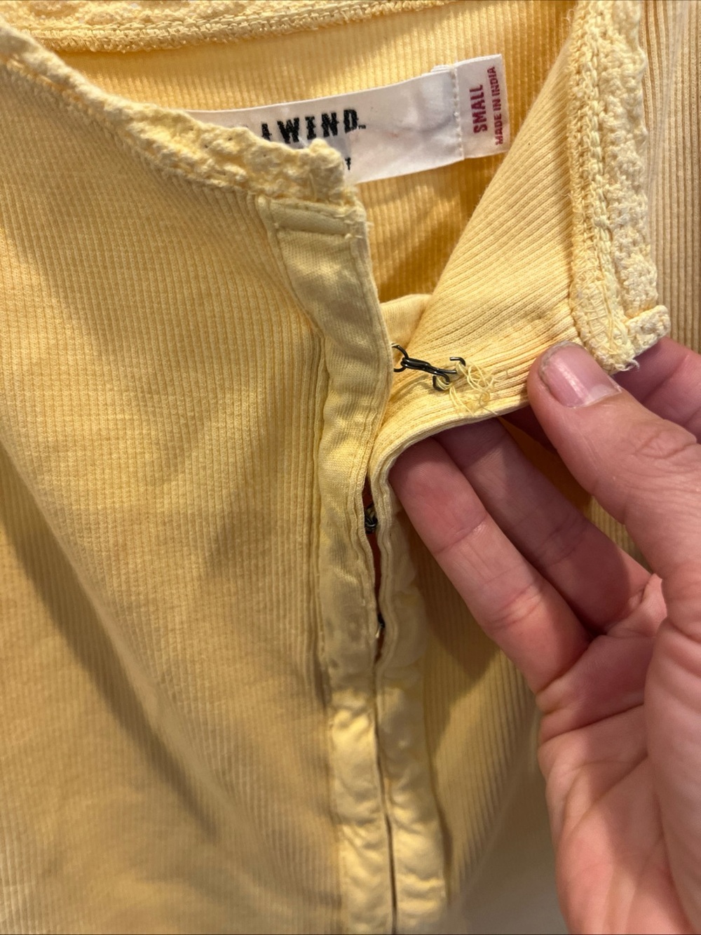 Idyllwind Yellow Ribbed Button-Front Crop Cami - Picture 3 of 5